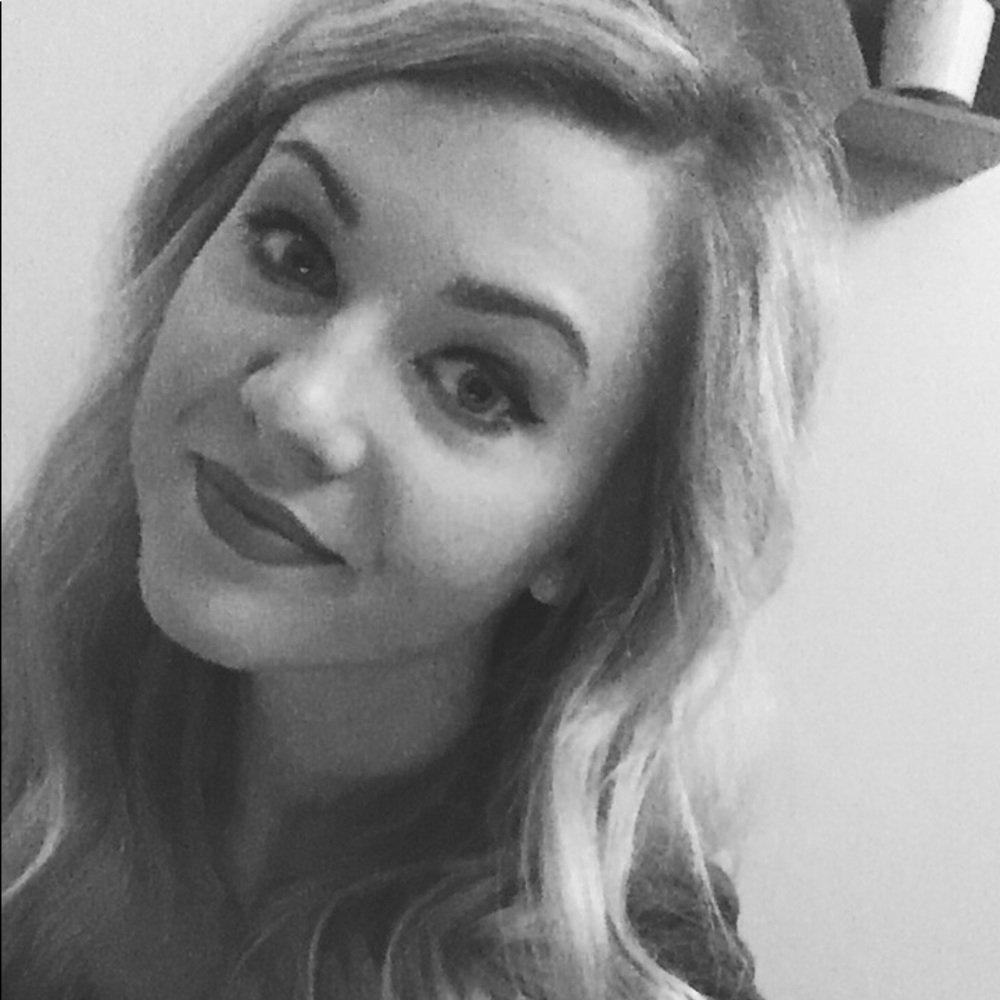 Meet your Posher, Stephanie